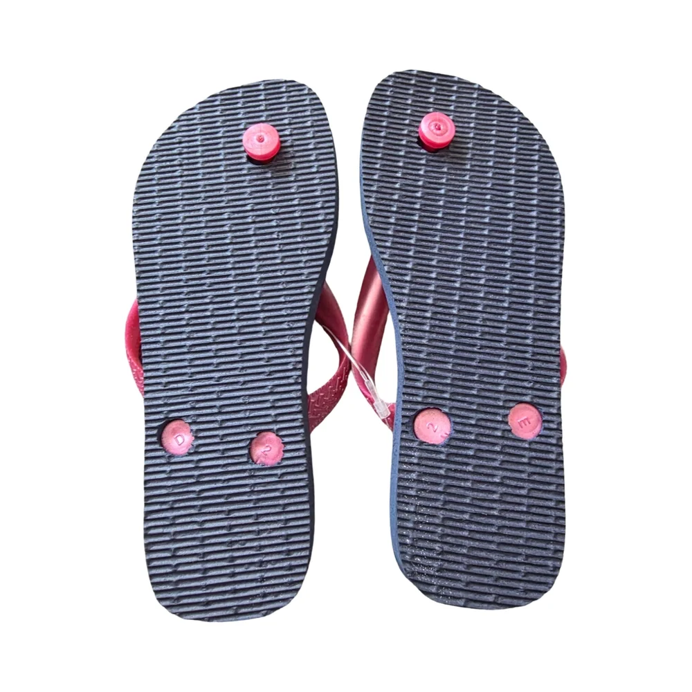 Havaianas Floral Flip Flops in Black and Pink - Picture 5 of 5